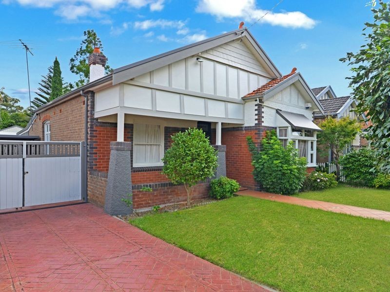 5 Wyatt Avenue, Burwood NSW 2134