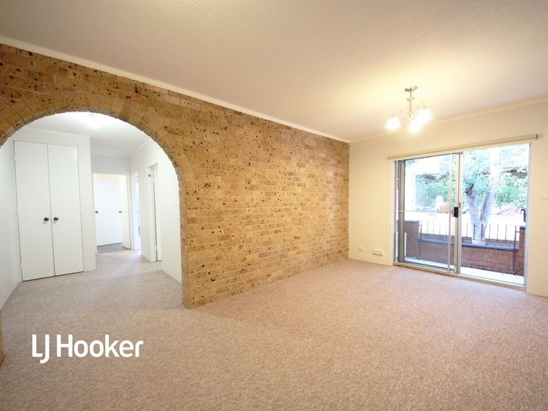 24 Caroline Street, Westmead NSW 2145