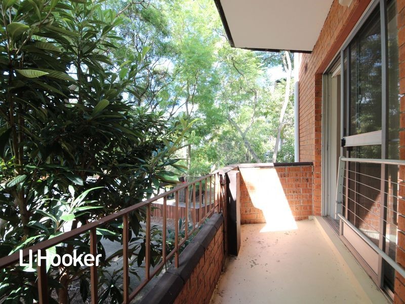 24 Caroline Street, Westmead NSW 2145