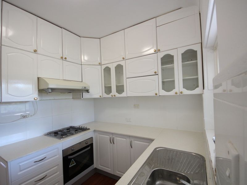 6 Fifth Ave, Denistone NSW 2114