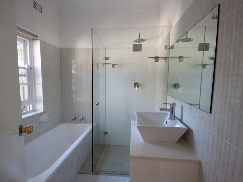 6 Fifth Ave, Denistone NSW 2114