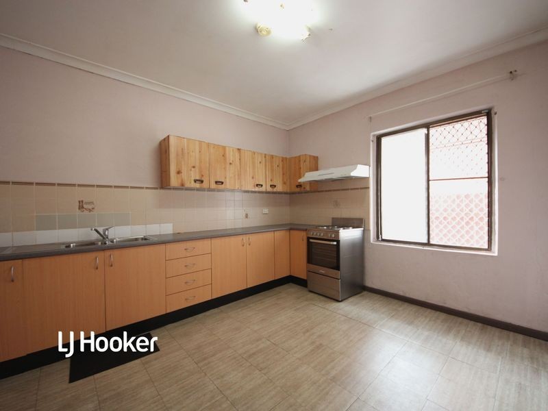2/17 Victoria Street, Burwood NSW 2134