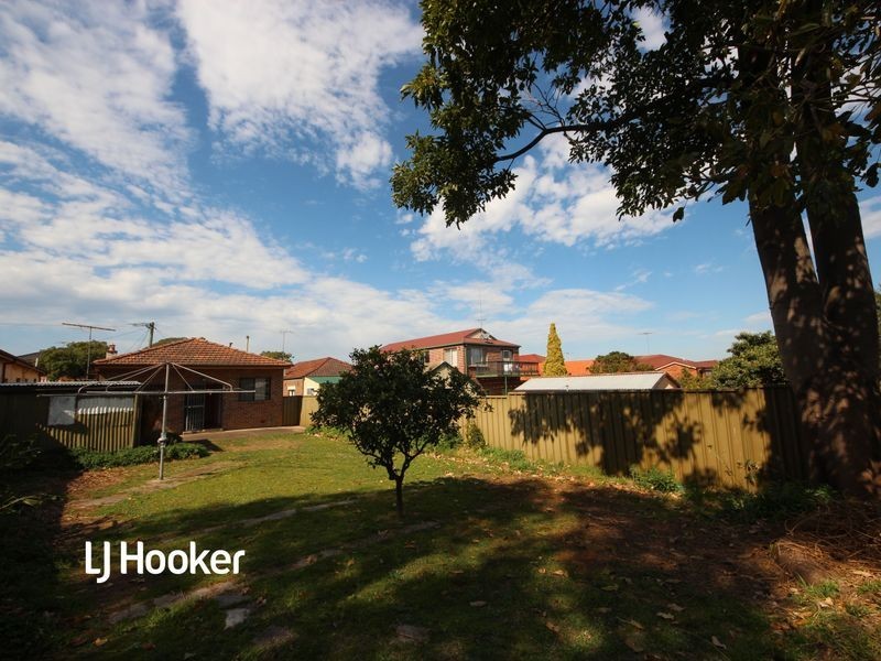 9 Barton Street, Strathfield South NSW 2136