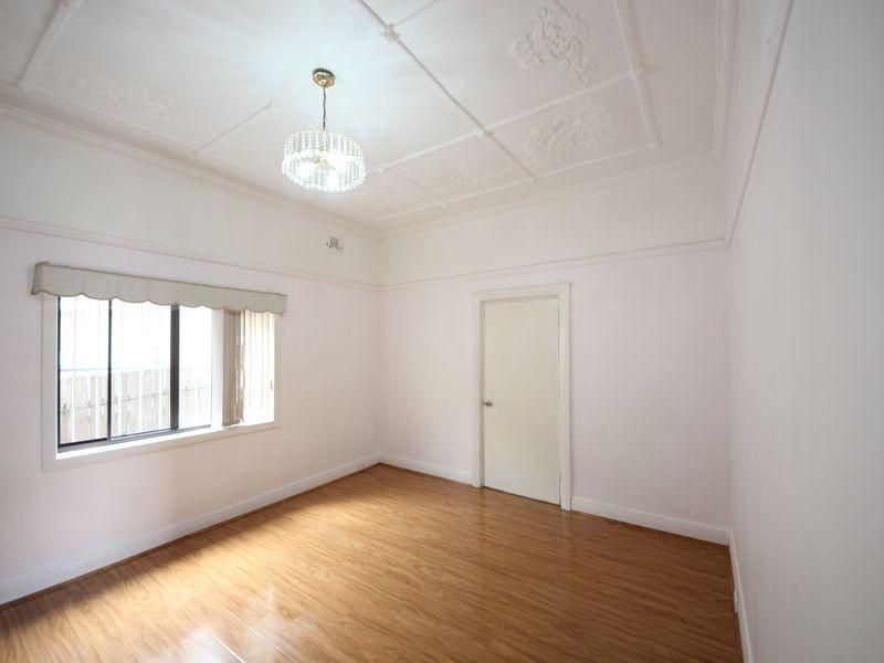 35 Woodside Ave, Burwood NSW 2134