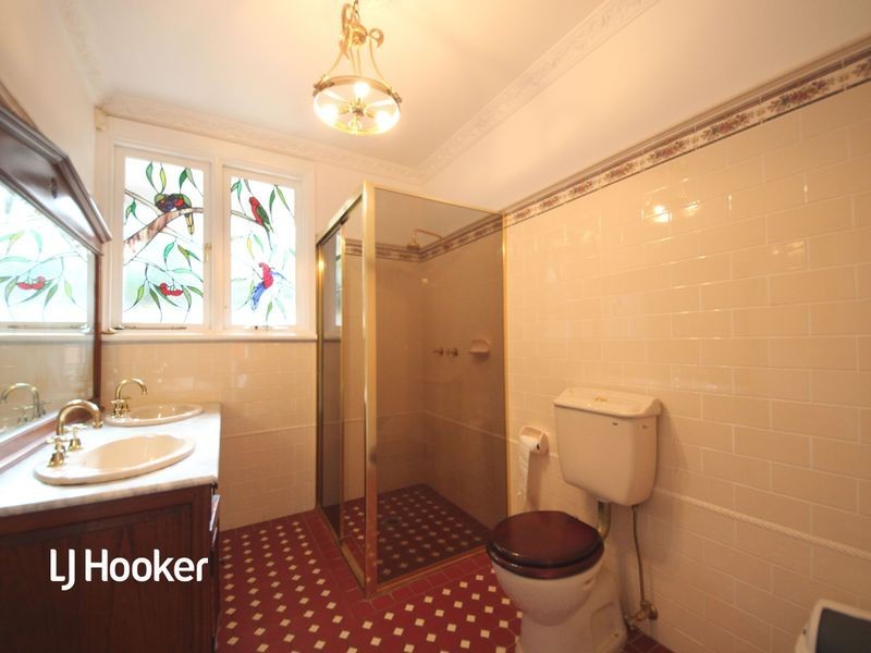 6 Woodside Avenue, Burwood NSW 2134