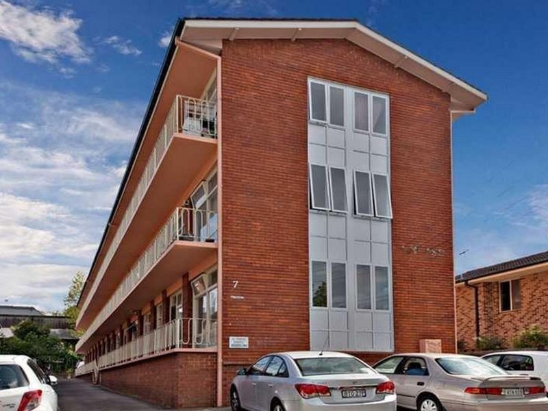 10/7 Queensborough Road, Croydon Park NSW 2133