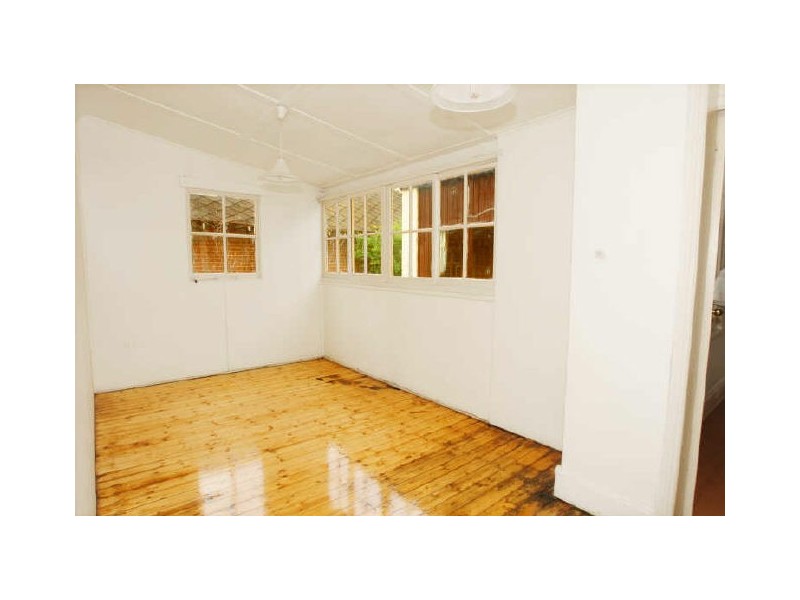 6 Clifton Avenue, Burwood NSW 2134