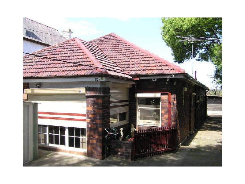 10B Clifton Avenue, Burwood NSW 2134