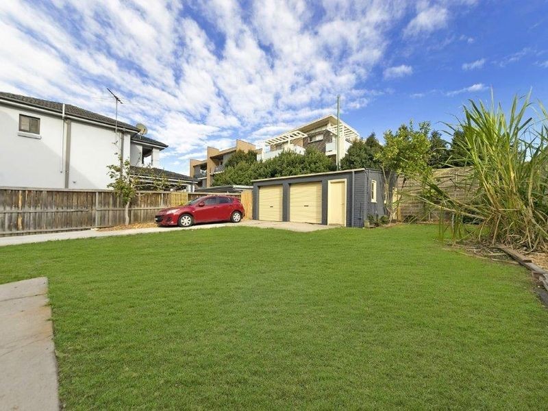 4/1 Park Road, Burwood NSW 2134