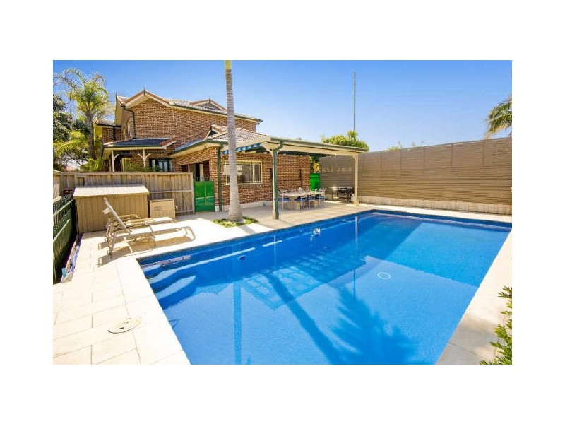 27 Lily Street, Croydon Park NSW 2133