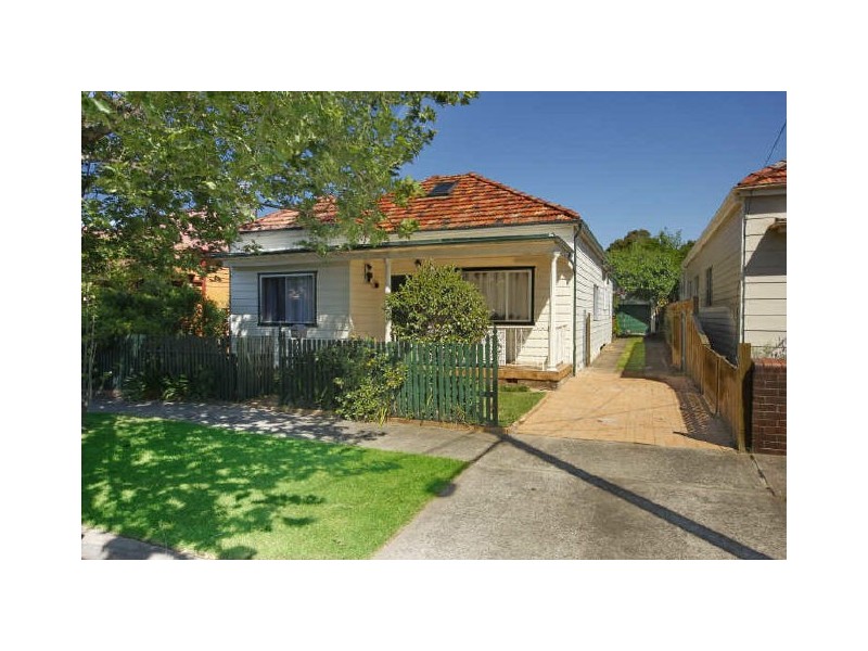 35 Greenhills Street, Croydon NSW 2132