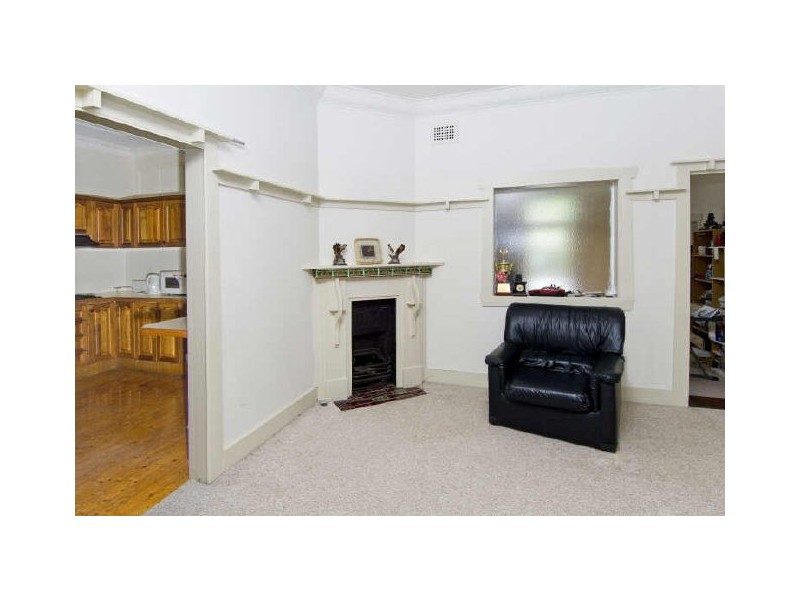 10 Arrowfield Avenue, Burwood NSW 2134