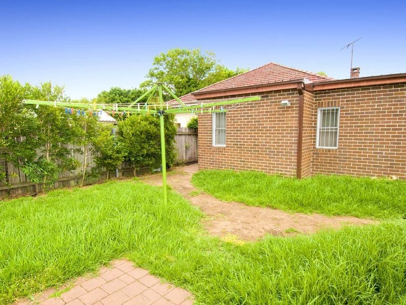 7 Shaftesbury Road, Burwood NSW 2134