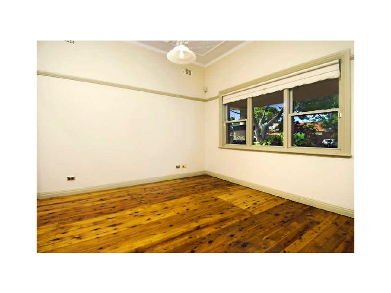 7 Ivanhoe Road, Croydon NSW 2132