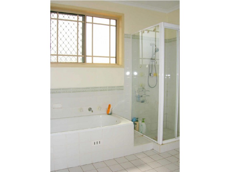 6 Tristania Grove, Greenacre NSW 2190