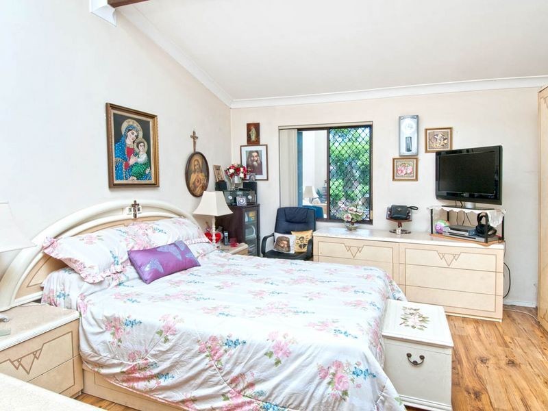 2/131-133 Burwood Road, Croydon Park NSW 2133