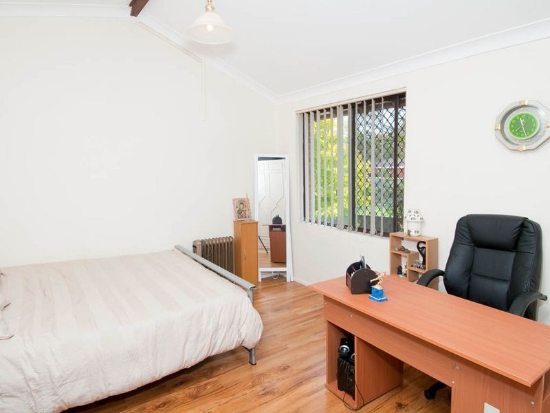 2/131-133 Burwood Road, Croydon Park NSW 2133