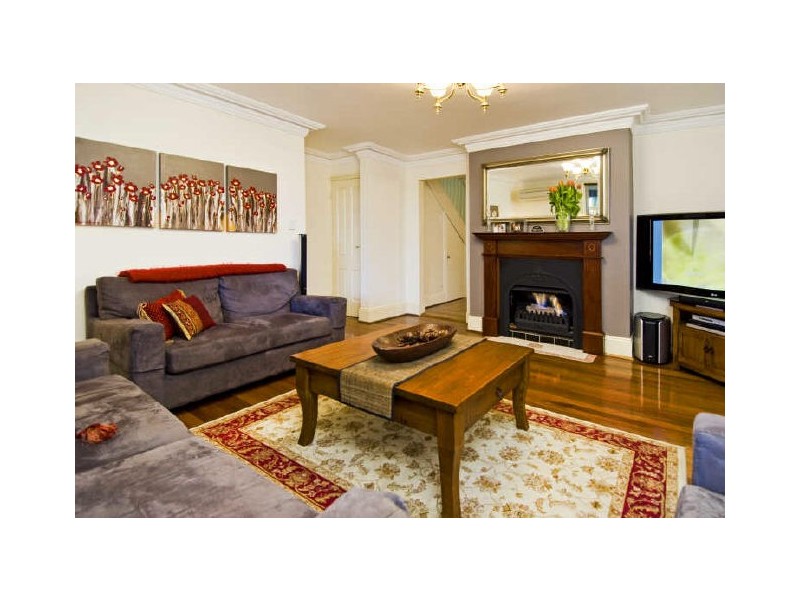 1/286 Burwood Road, Burwood NSW 2134