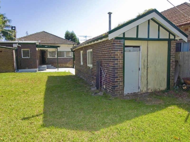 42 Paisley Road, Croydon NSW 2132