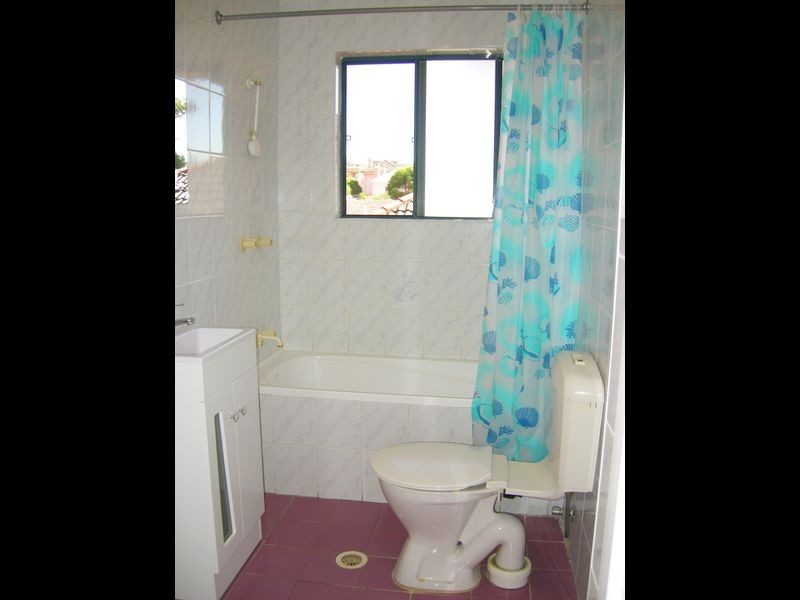 18/8-10 Gloucester Avenue, Burwood NSW 2134