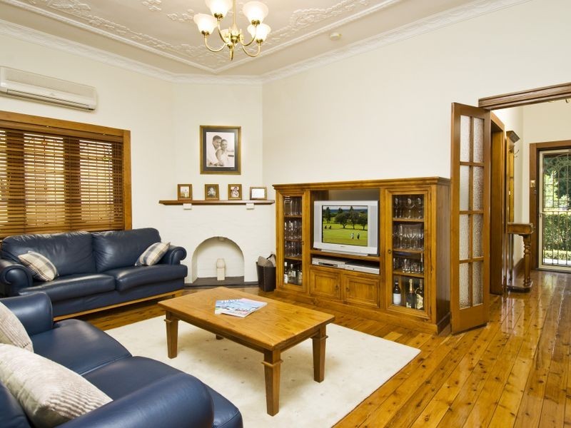 2 Lang Street, Croydon NSW 2132