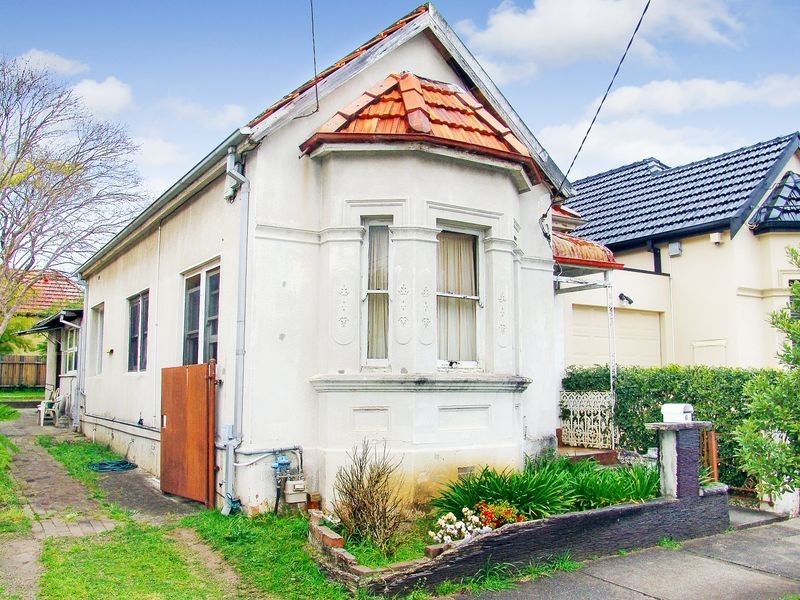 6 Cromwell Street, Croydon NSW 2132