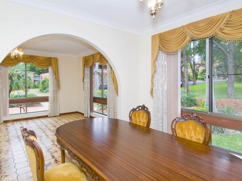 8 St. Pauls Close, Burwood NSW 2134