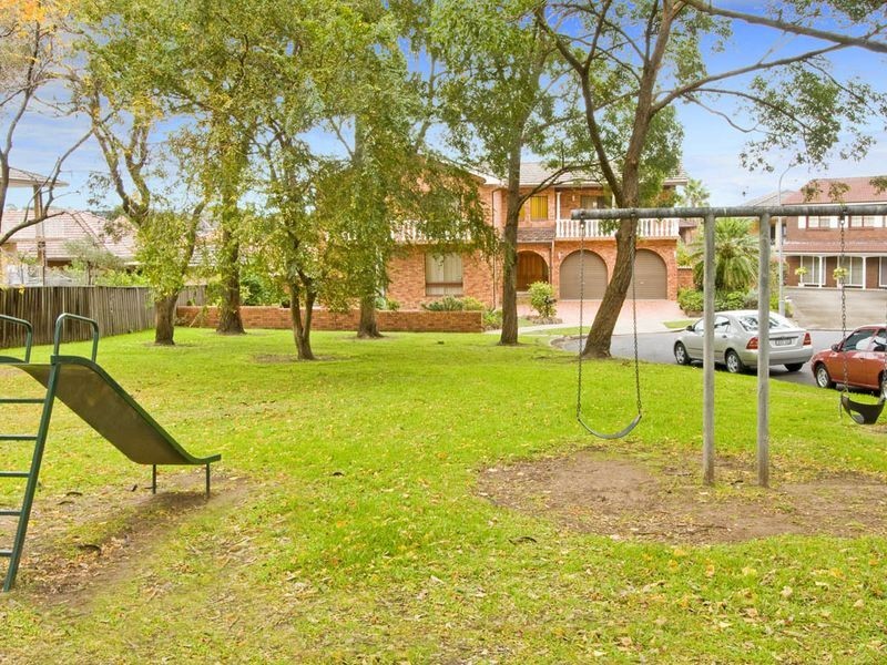 8 St. Pauls Close, Burwood NSW 2134