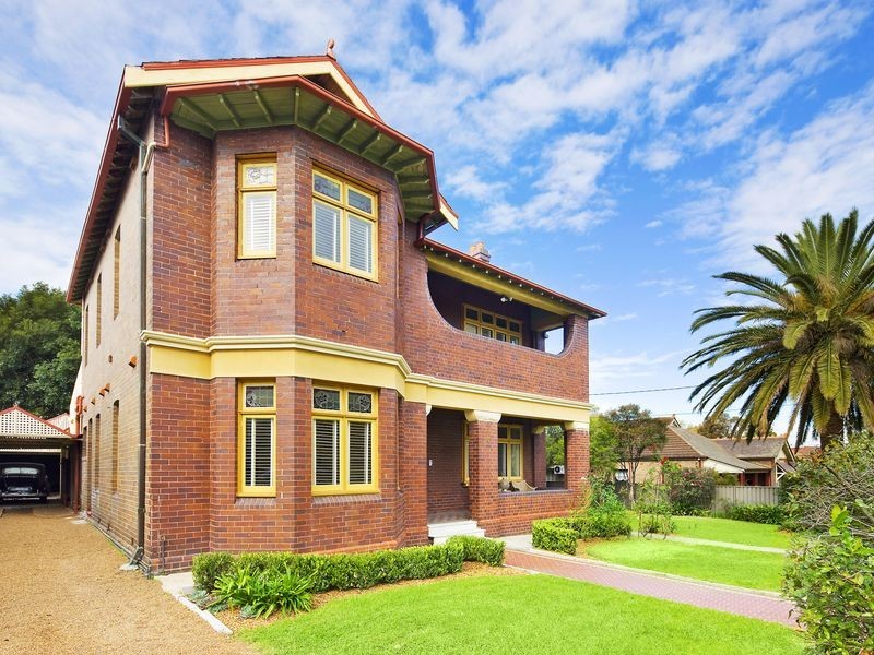 4 Culdees Road, Burwood NSW 2134