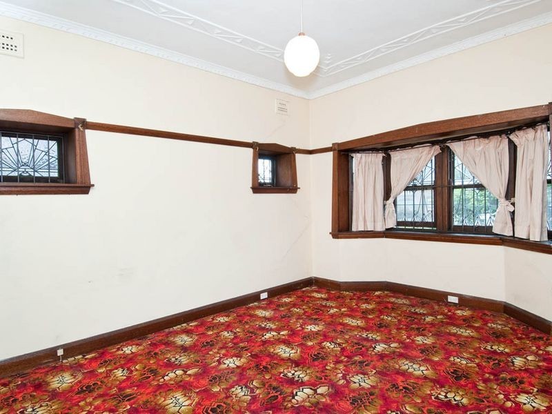 6 Nicholson Street, Burwood NSW 2134
