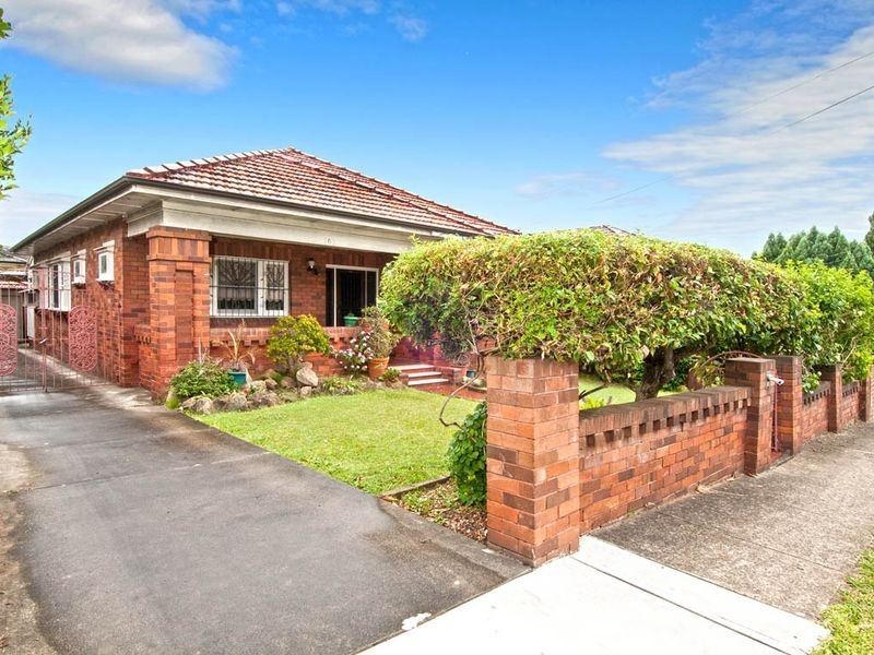 6 Nicholson Street, Burwood NSW 2134