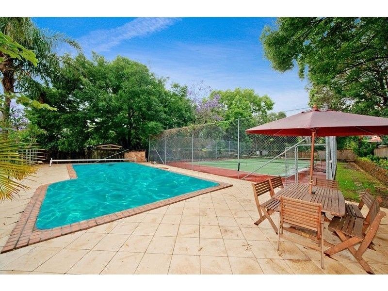 18 Wyatt Avenue, Burwood NSW 2134