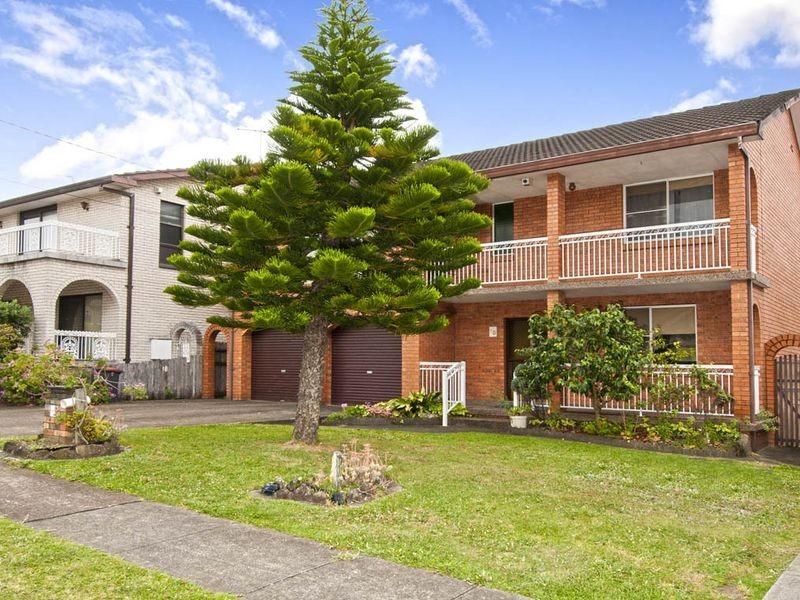 18 Islington Crescent, Greenacre NSW 2190