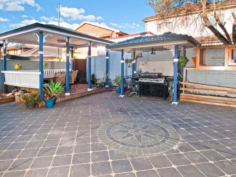 1 Gladstone Street, Concord NSW 2137
