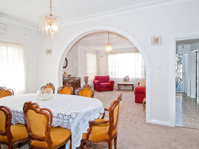 10 Sym Avenue, Burwood NSW 2134