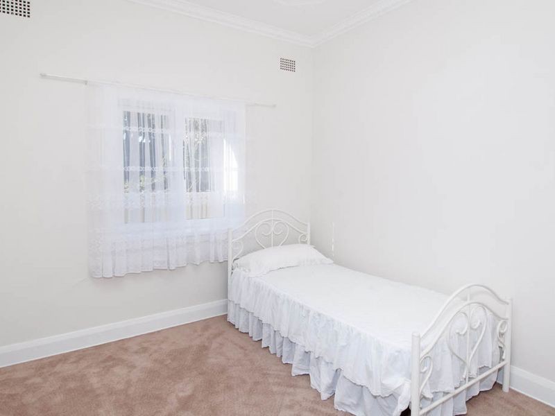 10 Sym Avenue, Burwood NSW 2134