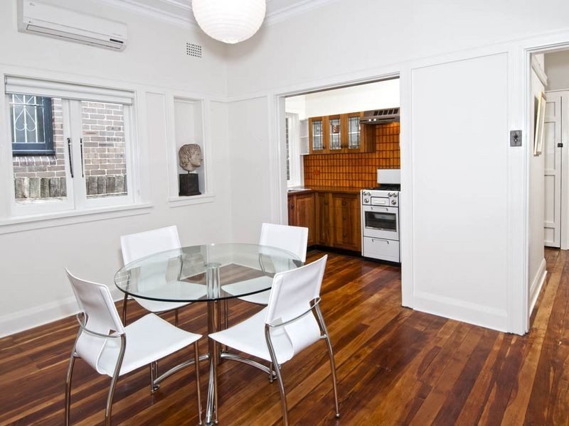 8 Sym Avenue, Burwood NSW 2134