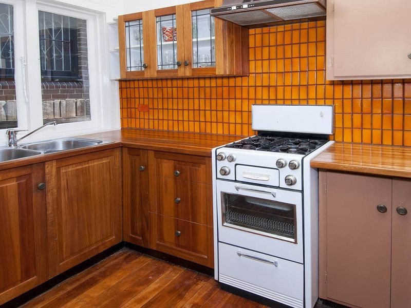 8 Sym Avenue, Burwood NSW 2134