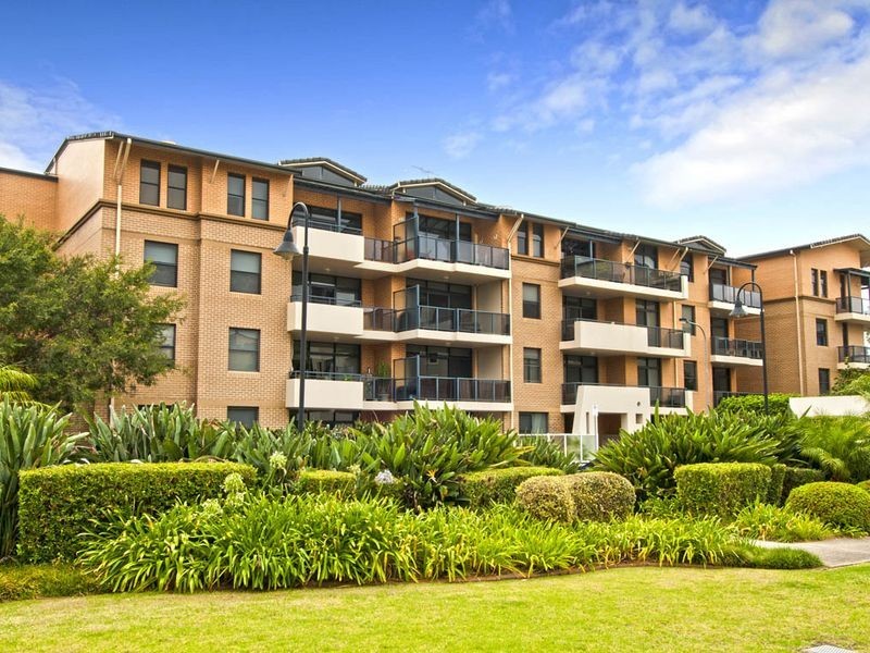 146/2 Dolphin Close, Chiswick NSW 2046