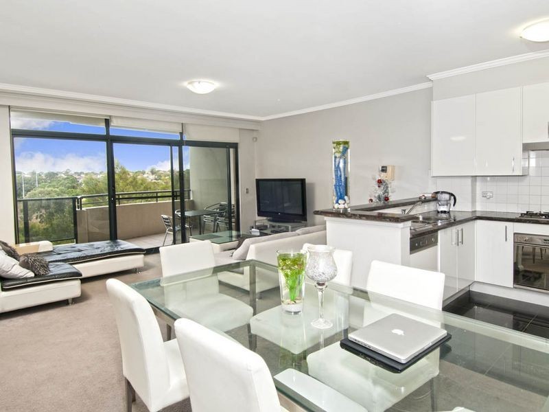 146/2 Dolphin Close, Chiswick NSW 2046