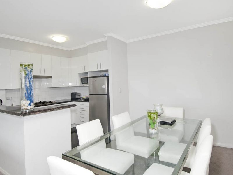 146/2 Dolphin Close, Chiswick NSW 2046