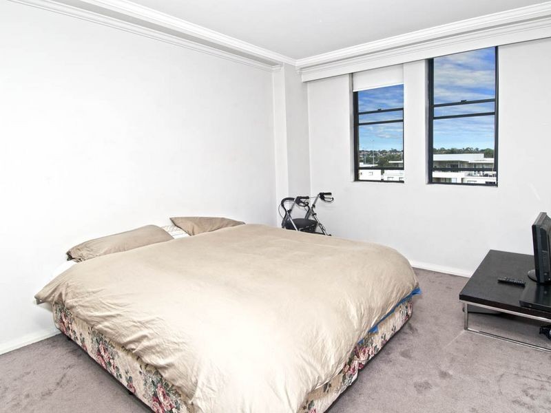 146/2 Dolphin Close, Chiswick NSW 2046