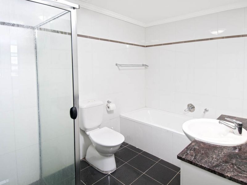 146/2 Dolphin Close, Chiswick NSW 2046