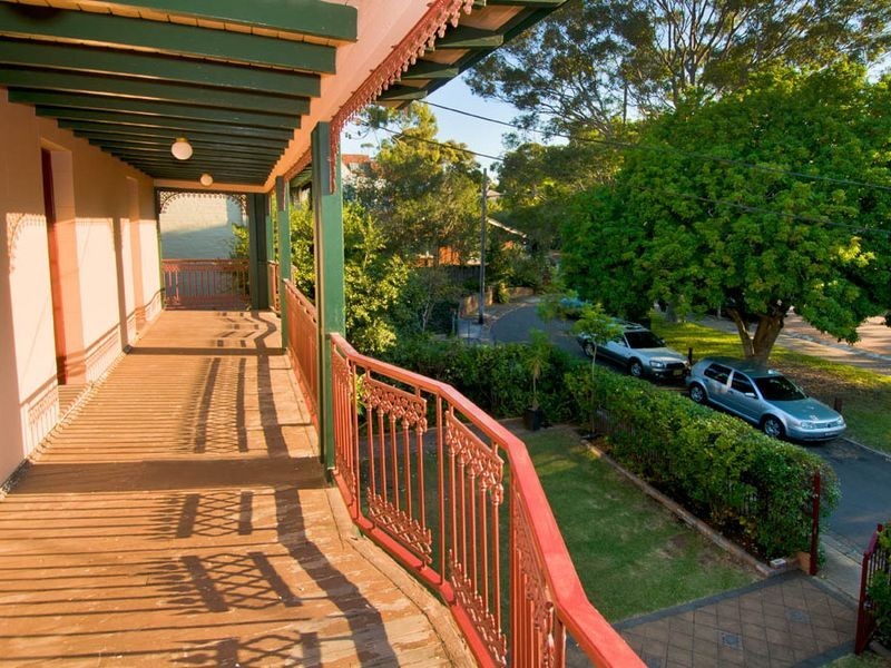 28 Froggatt Crescent, Croydon NSW 2132