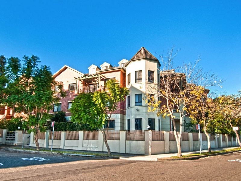 18/30 Gordon Street, Burwood NSW 2134