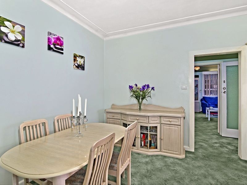 7 Sym Avenue, Burwood NSW 2134