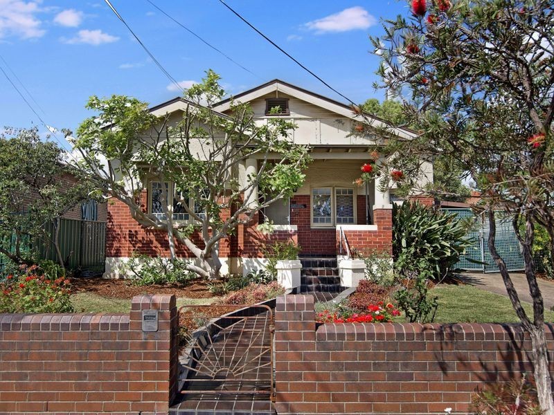 1 Simpson Avenue, Burwood NSW 2134