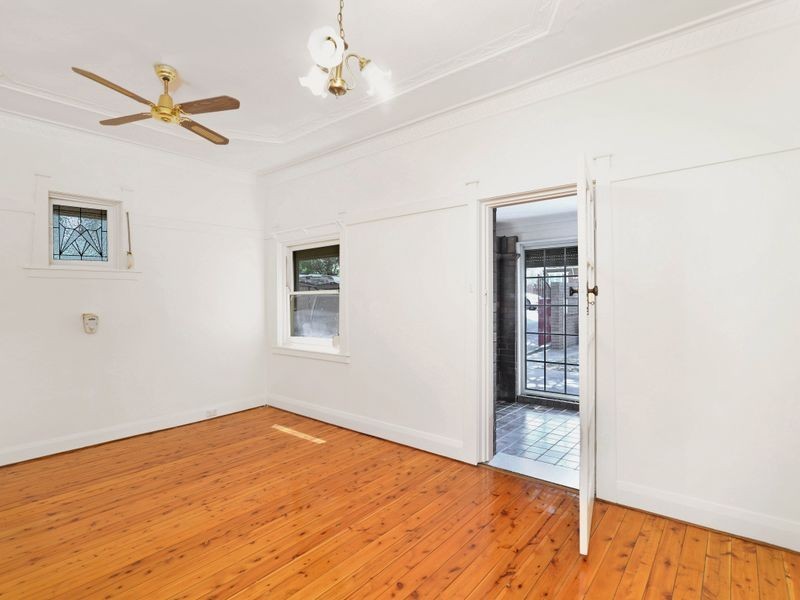 10B Clifton Avenue, Burwood NSW 2134