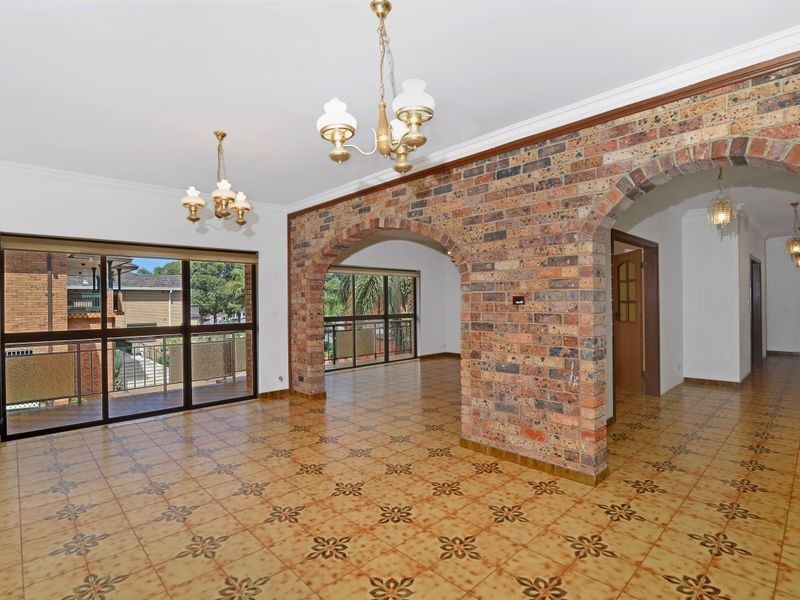 2c St Pauls Close, Burwood NSW 2134