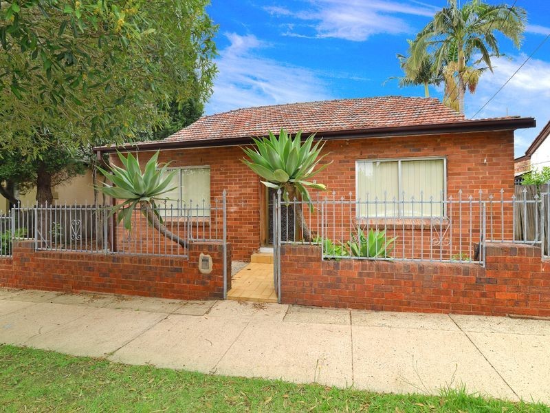 8 Wright Street, Croydon NSW 2132